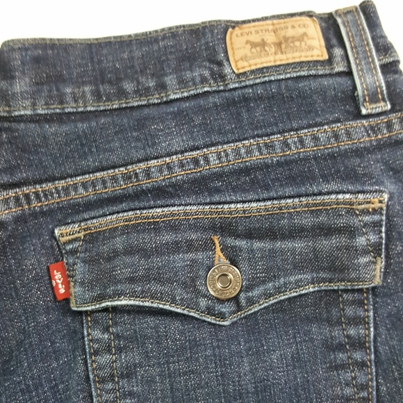 3/$30 // LEVI'S 512 Cut Off High-Rise Jean Shorts - Picture 5 of 6